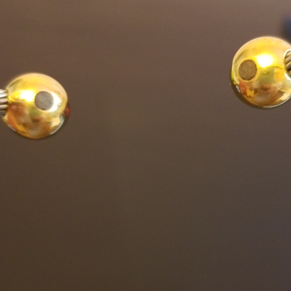 Magnetic thearpy bracelet. - Picture 3 of 5